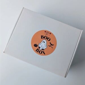 Your my lil boo thang! Gift box